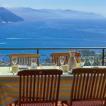 Piccola Mares شقة